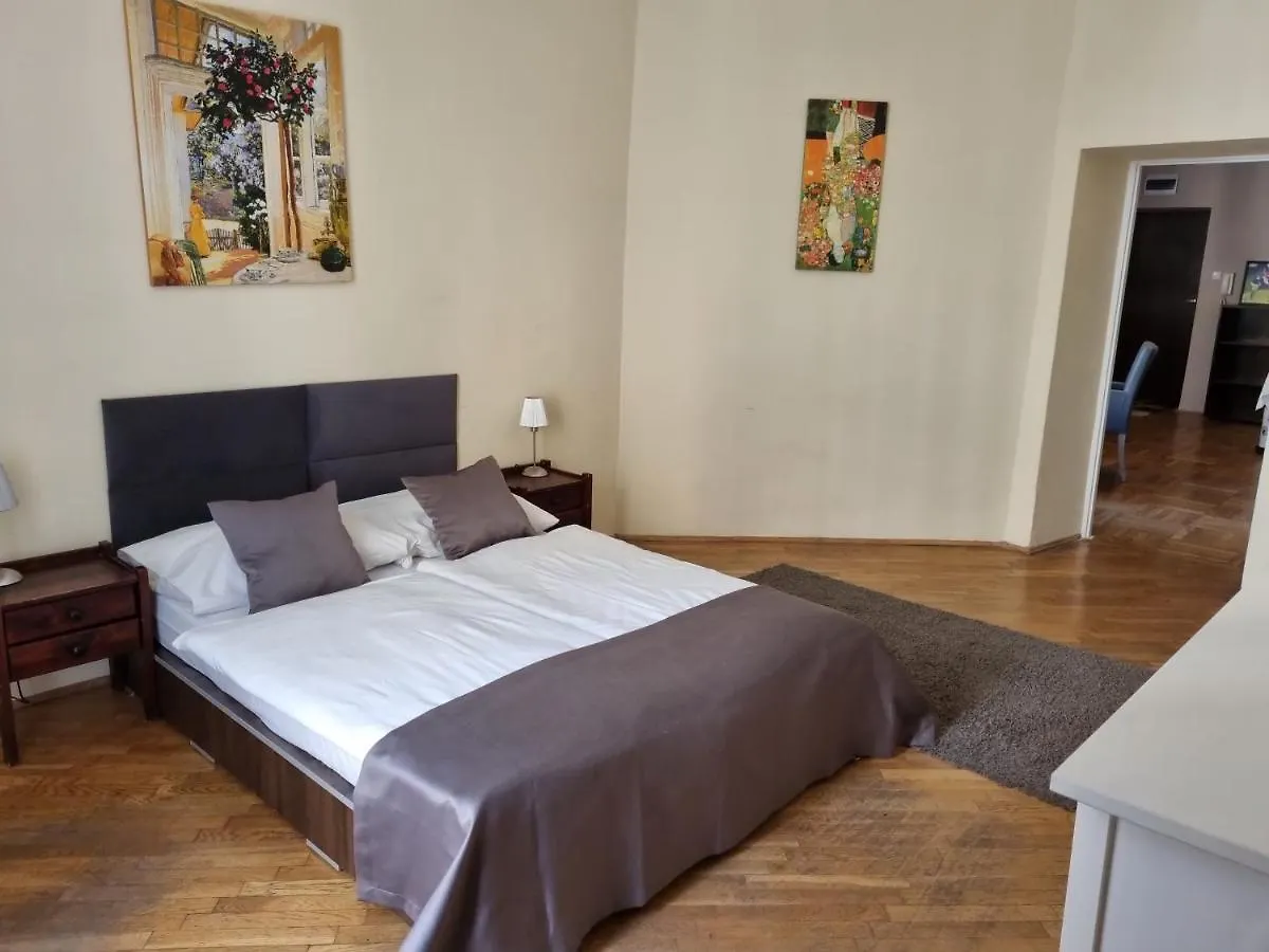 Apartamenty Centrum Jasmine Krakow Poland